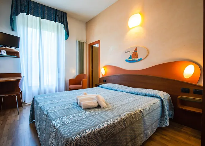 Miramare Hotel Ristorante Convegni Aperto Tutto L'Anno Cesenatico